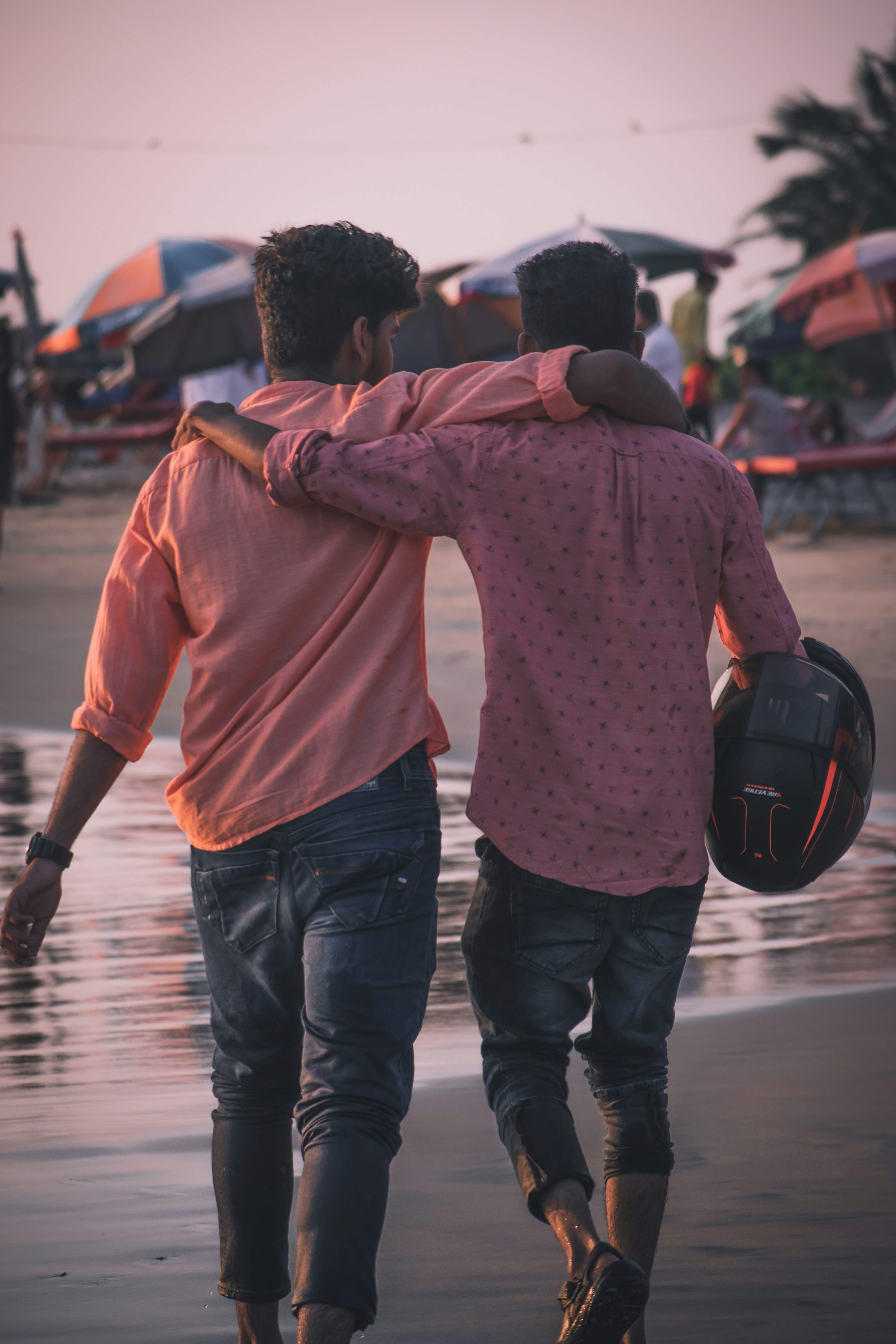 Freundschaft im Wandel: Gemeinsam wachsen und loslassen.